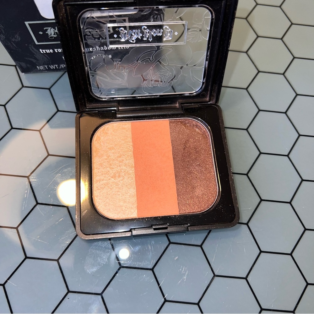 Kat Von D true romance eyeshadow trio dreamer